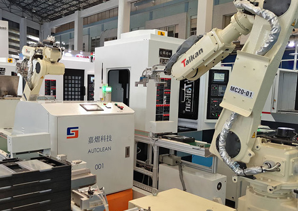 移動終端金屬加工智能制造新模式